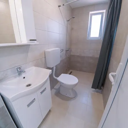 Apartment Milutinn-tresnja