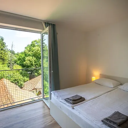 Milutinn-tresnja ソコバニャ