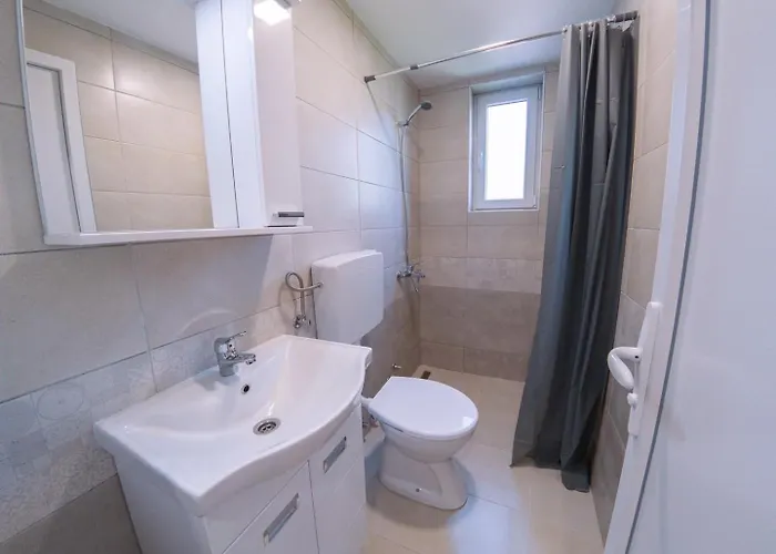 아파트 Milutinn-tresnja 소코 반자